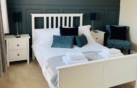 Lodge with Jacuzzi Hot Tub at The Waun Wyllt - Foto 5