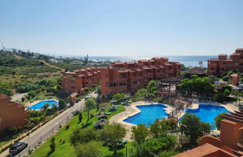 Sea View Penthouse Apartment with Hot Tub - Casa Bella Vista, Buenas Noches , Estepona - Photo 1