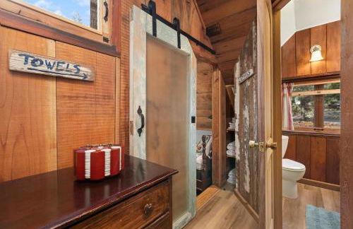 The Knotty Cabin in Kings Canyon National Park - Foto 28