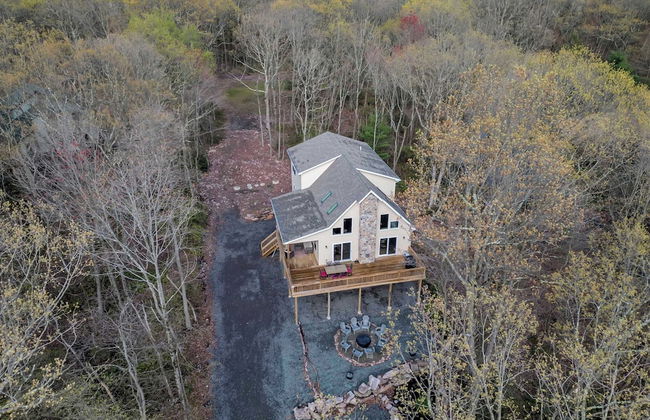 Bear Creek Bliss by Avantstay Sleeps 16 + Game Room, Deck, Fire Pit! - Foto 38