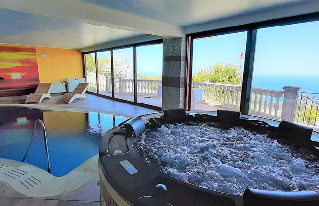 Divine Holiday Home in Giosa Marea with Sauna & Hot Tub - Foto 60