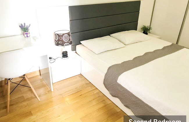 Sunrise City 2BR SW Pool 20th - Photo 24