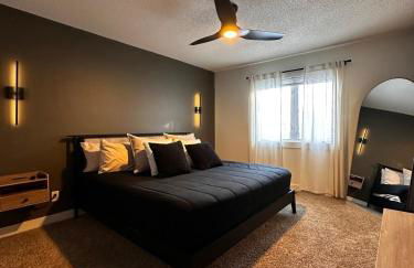 Ankenys Best Hot tub Theatre Room Game Room - Foto 13