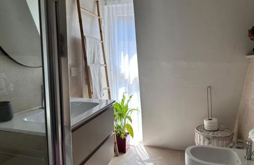 Easy Isola, for an easy stay - Foto 39