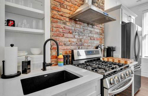 Charming Stay in Louisville's Vibrant Highlands - Foto 9