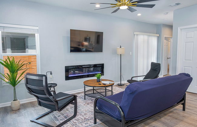 Heaven-sent Convenient 4br/ 3BA Near Downtown - Foto 20