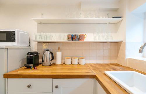 Beautiful 2 Bedroom Cottage in the Cotswolds - Photo 70