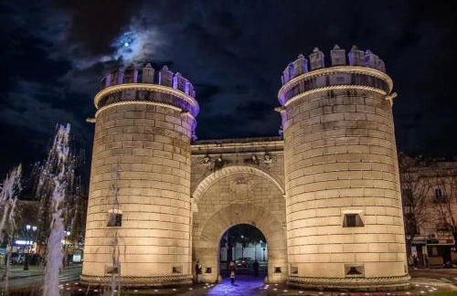 En el corazón de la ciudad - Foto 26