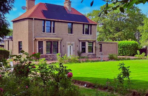 Red Roofs - 5BR Luxury - Large Gardens - EV Point - Near Edinburgh - Photo 1