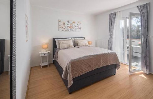 1 Bedroom Awesome Apartment In Nova Vas - Photo 20