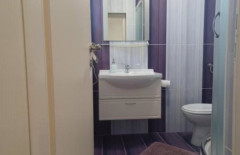 Awesome Apartment In Otok Ist With Wifi - Foto 18