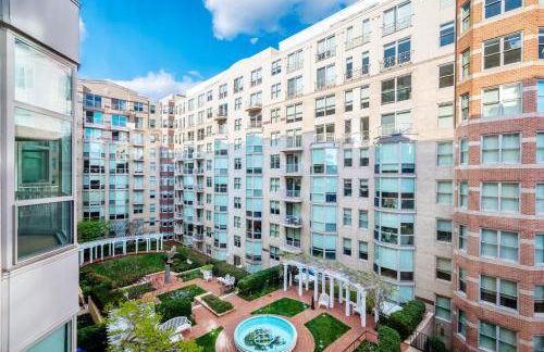 Penn Quarter 2BR w Gym Pool nr National Mall WDC-167 - Foto 3