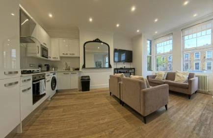 2 bed flat, sleeps 8, driveway, 5 Mins to Brixton - Foto 42