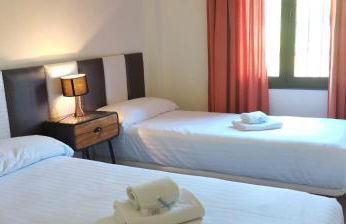 Apartamento espacioso muy tranquilo con piscinas y jardines cercano a la playa - Photo 9