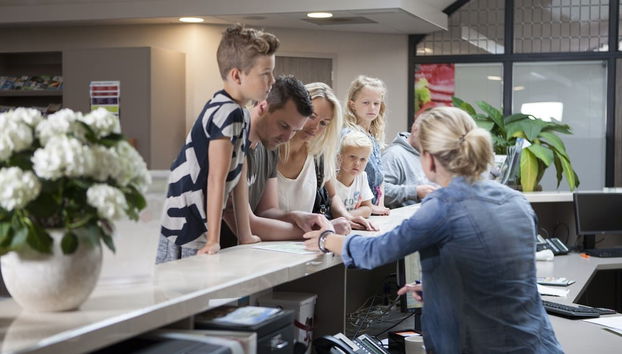 Chalet Retreat Near Forest - Photo 3, Hall