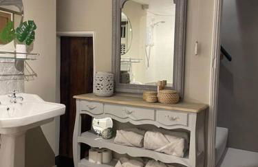 Entire Georgian luxury house - 3 Storey- High St Henley-in-Arden -Two bedrooms-Sleeps 4 people Close to Stratford upon Avon - Warwick - Solihull - NEC - Foto 28