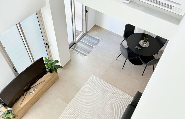 Azure Loft - 3min Walk to Beach, 10min to Old Town - Foto 12