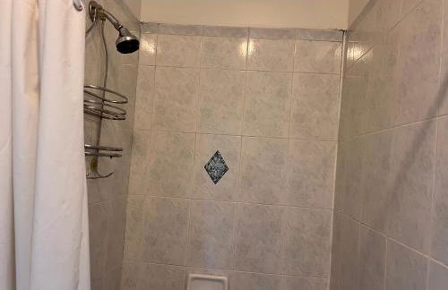 Great! Private NYC Room in Sunnyside - Photo 8