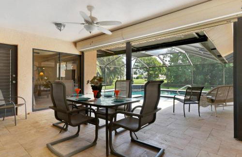 Villa Milano - Electric-heated pool home w/spa in quiet neighborhood & pet-friendly! - SWFL Rentals - Foto 2