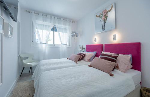 Marbella luxury brand new 2-bedroom apartment, 3 min walk to the beach! - Photo 20