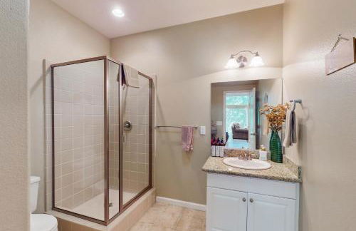 Creekside & Cozy - Foto 12