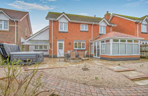 Henrow House Lymington 4 Bed Detached Home with Hot Tub - Foto 36