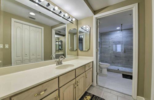 Gulf Views and Pool Access Coral Reef Resort Condo - Foto 14