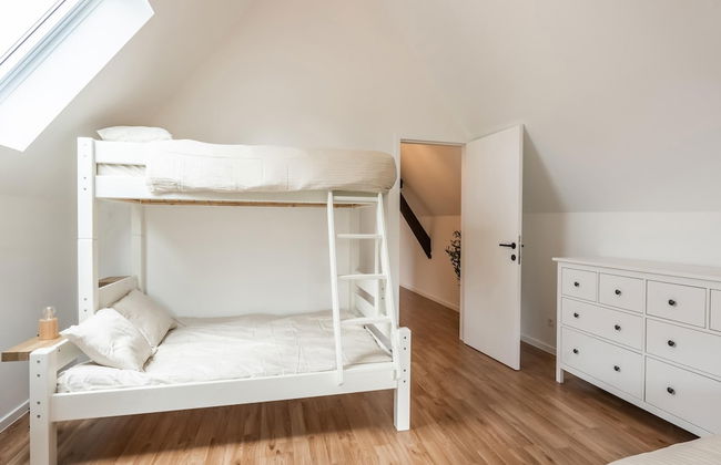 Spacious Family Holiday Home - Photo 9