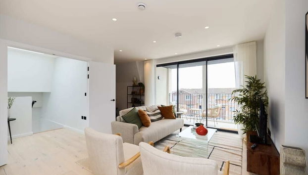 The Brondesbury Hideaway - Stylish 3bdr Flat With Balcony + Parking - Foto 5, Esterni