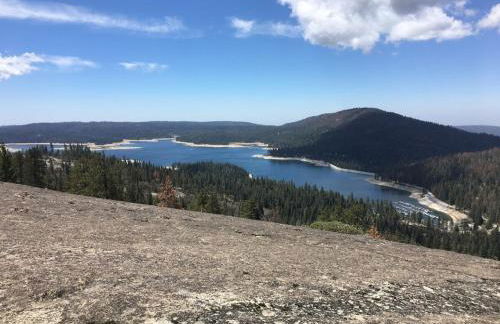 Creekside Cabin - Pup-Friendly with AC - Foto 74