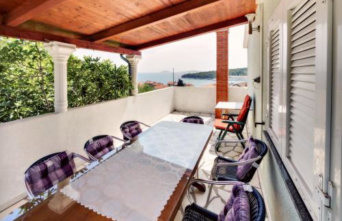 Apartments by the sea Prvic Luka, Prvic - 12064 - Photo 17