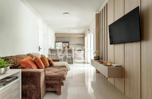 Acogedor con Área de Ocio, Minimercado y Parque Infantil - Foto 1