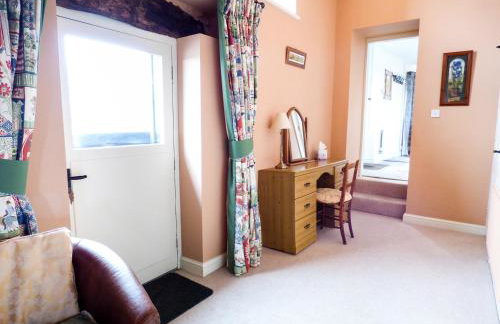 The 'Stables' - Photo 8