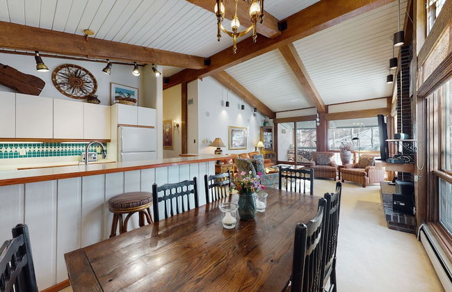 Top of the Village - Foto 64