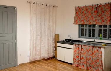 Excelente casa com isolamento térmico, dois quarto - Foto 2