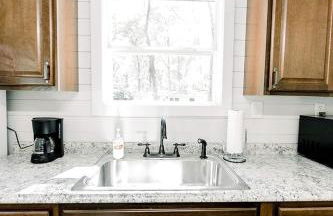 Charming Cabin in the Woods - Peaceful Glamping Spot near Owensville, Missouri - Foto 3