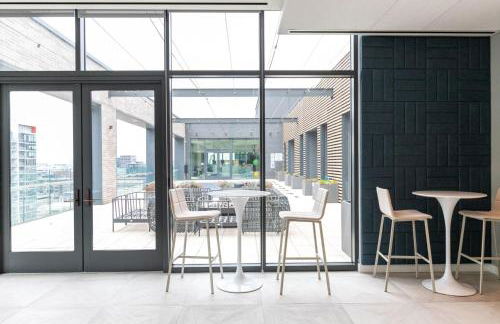 W Loop Studio w Deck Pool Gym 3 blocks to L CHI-644 - Foto 32