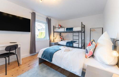 Neues Haus ,11 Betten, völlmöbliert mit Parkplätzen, Garage und Garten - Foto 15