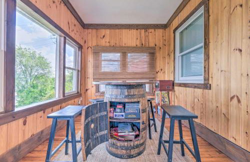 Watkins Glen Lakeview Cottage with Waterfall! - Foto 12