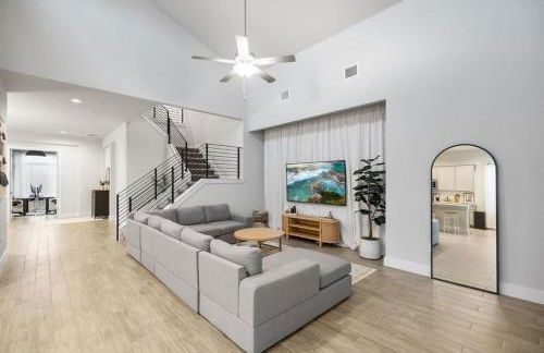 Modern and lux 4B House with Office 20 min to DT - Foto 26