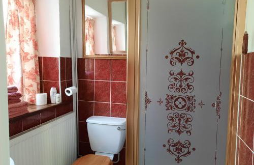 Spacious double, Shower en-suite, Desk & Patio - Foto 3