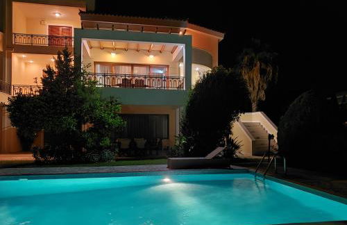 Seaside Villa Lagonisi - Photo 1