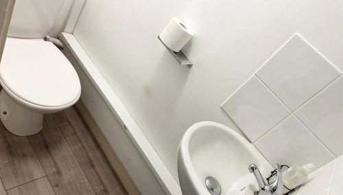 4 Bed House-Garden-Parking-15 min Elizabeth Line - Foto 3