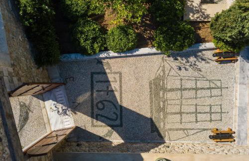 Mare Monte Luxury Suites - Photo 26