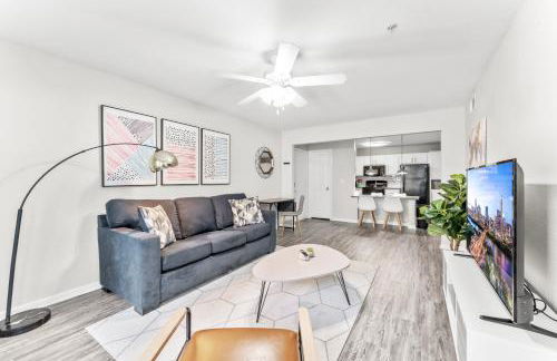 Spacious 2BR King Suites w Pool, Gym, Laundry - Close to Downtown - Foto 25