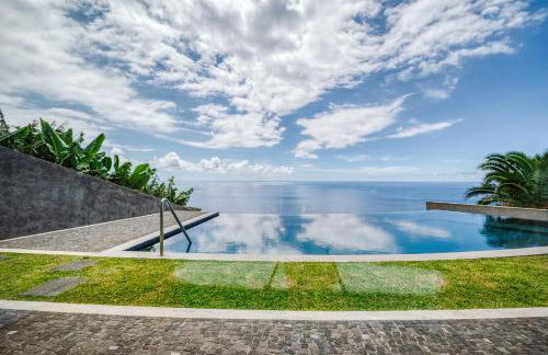 Vila Aguarelas with pool by Stay Madeira Island - Foto 42