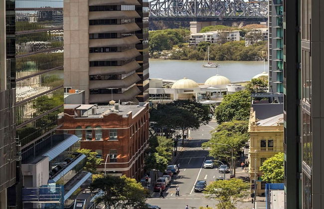 Oaks Brisbane River City Suites - Photo 62