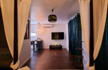 Fully renovated Chalet privatif suite romantique love balneo - Foto 5