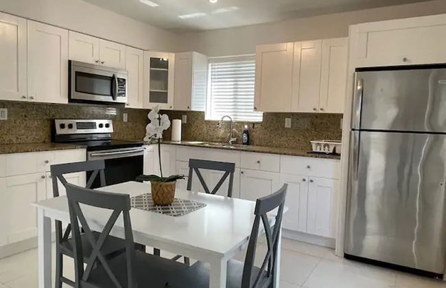 Little Habana Aparts close to Calle 8 - Foto 37