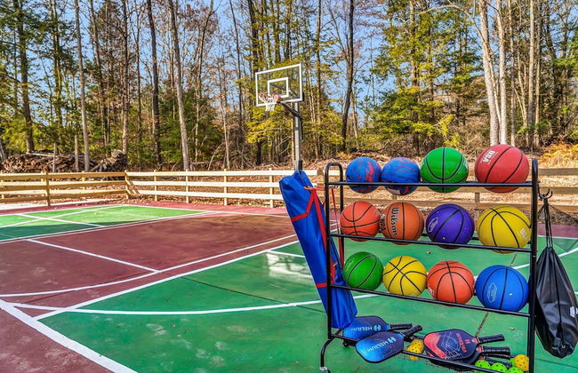 Grand Timber by Avantstay Indoor Pool Sauna Sports Court Game Room More - Foto 4